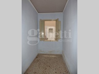 Quadrilocale in Vendita a Casteldaccia, 67'000&euro;, 81 m²