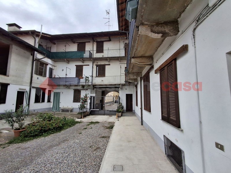 Monolocale in Affitto a Cerro Maggiore, 400&euro;, 40 m², arredato