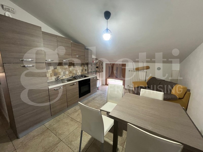 Attico in Affitto a Monteforte Irpino, 300&euro;, 40 m²
