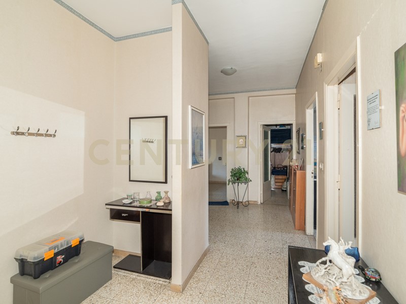 Quadrilocale in Vendita a Catania, 55'000&euro;, 108 m²