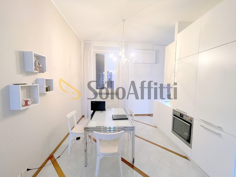 Appartamento in Affitto a Osimo, zona Centro Storico, 800&euro;, 107 m², arredato
