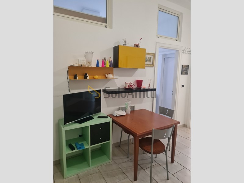 Trilocale in Affitto a Pescara, zona Corso Vittorio Emanuele, 600&euro;, 66 m², arredato