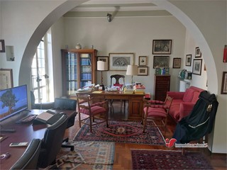 Appartamento in Affitto a Palermo, 1'250&euro;, 180 m²