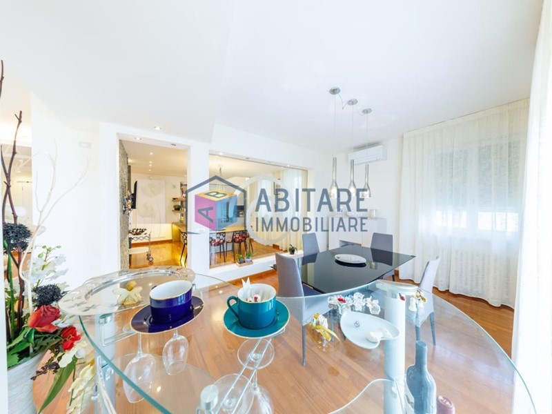 Attico in Vendita a Livorno, 565'000&euro;, 162 m²