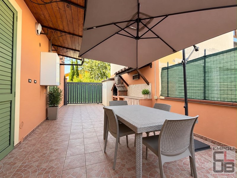 Trilocale in Vendita a Cerreto Guidi, zona Stabbia, 135'000&euro;, 70 m², arredato