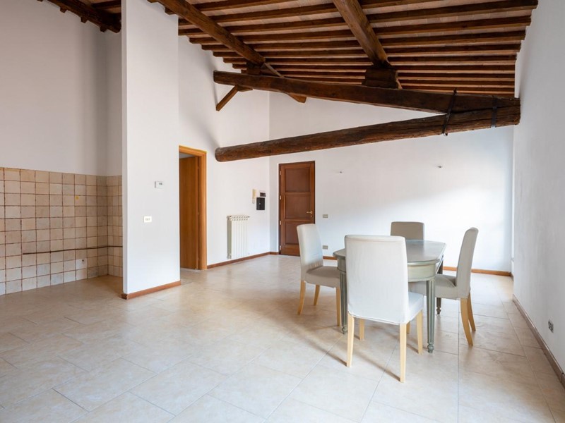 Quadrilocale in Vendita a Ponsacco, 100'000&euro;, 80 m²