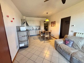 Trilocale in Vendita a San Miniato, zona Ponte a Egola, 165'000&euro;, 73 m², arredato, con Box