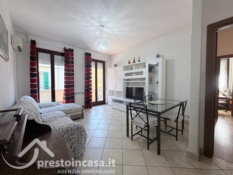 Appartamento in Vendita a Viareggio, 320'000&euro;, 95 m², arredato