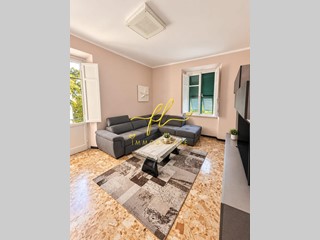 Appartamento in Vendita a Pomarance, zona Larderello, 73'000&euro;, 128 m²