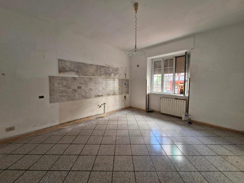 Quadrilocale in Vendita a Piombino, 140'000&euro;, 104 m², con Box