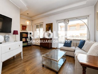 Trilocale in Vendita a Roma, 365'000&euro;, 75 m²