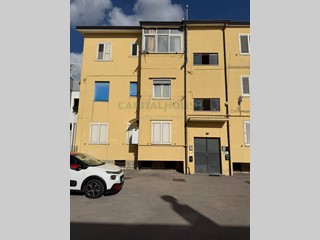 Trilocale in Vendita a Avella, 64'000&euro;, 86 m²