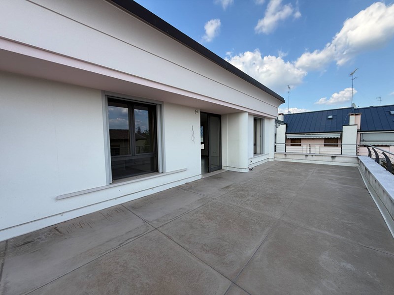 Quadrilocale in Vendita a Conegliano, 280'000&euro;, 225 m²