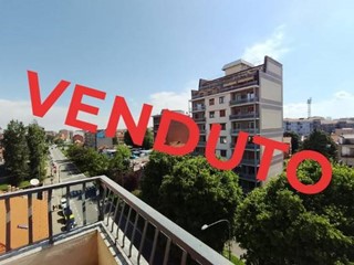 Bilocale in Vendita a Torino, 105'000&euro;, 60 m²
