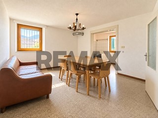 Appartamento in Vendita a Pellizzano, 106'000&euro;, 127 m²