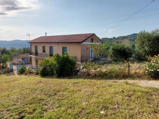 Trilocale in Vendita a Ariano Irpino, 26'000&euro;, 65 m²