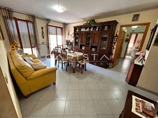 Appartamento in Vendita a Ortona, 125'000&euro;, 110 m²