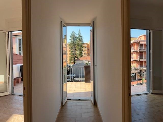 Quadrilocale in Vendita a Ventimiglia, 245'000&euro;, 105 m²