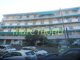 Quadrilocale in Vendita a Savona, 145'000&euro;, 97 m²