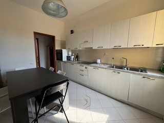 Quadrilocale in Affitto a Ferrara, 1'075&euro;, 130 m²