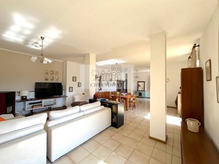Appartamento in Affitto a Sacrofano, 1'300&euro;, 202 m²