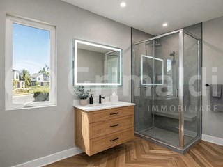 Trilocale in Vendita a Padova, 400'000&euro;, 74 m², con Box