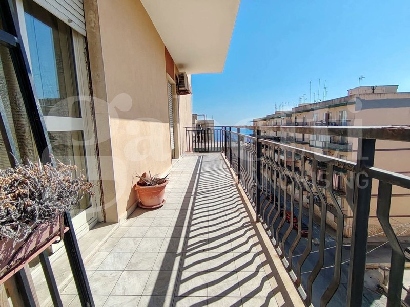 Appartamento in Vendita a Siracusa, 128'000&euro;, 159 m²