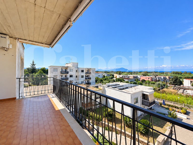 Quadrilocale in Vendita a Bacoli, 285'000&euro;, 110 m², con Box