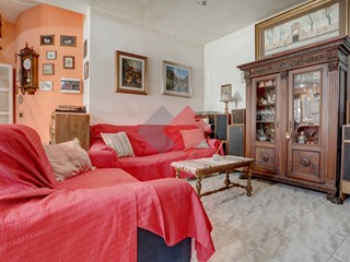 Trilocale in Vendita a Roma, 270'000&euro;, 110 m², arredato