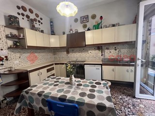 Appartamento in Vendita a Pisa, 235'000&euro;, 110 m², con Box