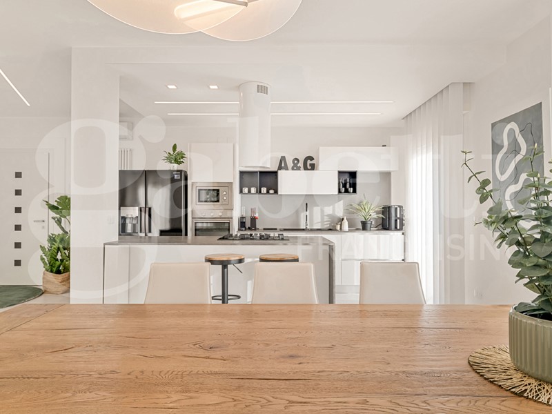 Quadrilocale in Vendita a Venezia, 239'000&euro;, 112 m², con Box