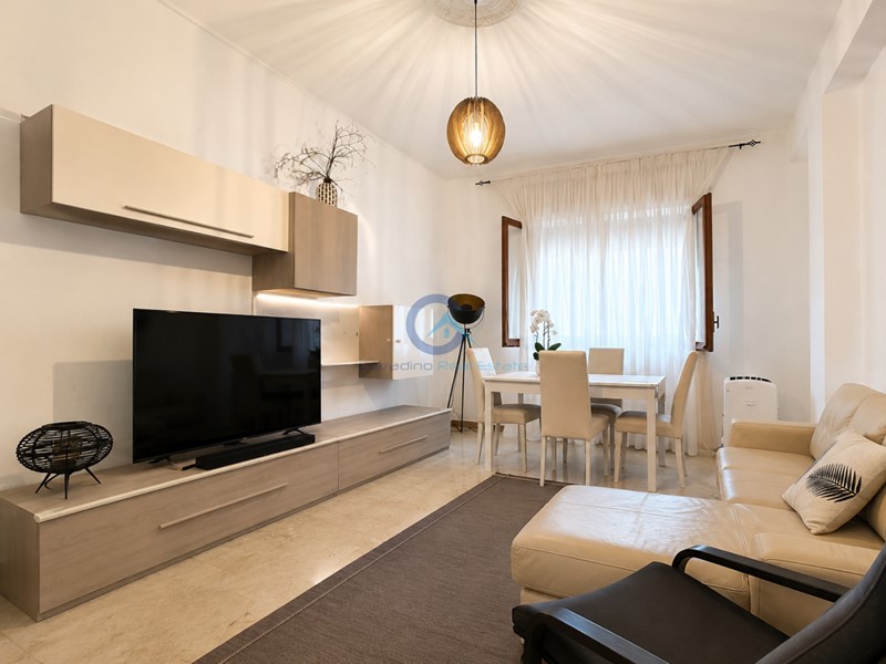 Trilocale in Affitto a Catanzaro, zona Stadio, 450&euro;, 100 m², arredato