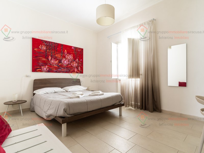 Trilocale in Vendita a Siracusa, zona ORTIGIA - UMBERTO, 230'000&euro;, 89 m²