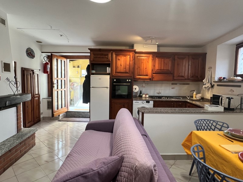 Trilocale in Affitto a Laveno Mombello, 650&euro;, 70 m²
