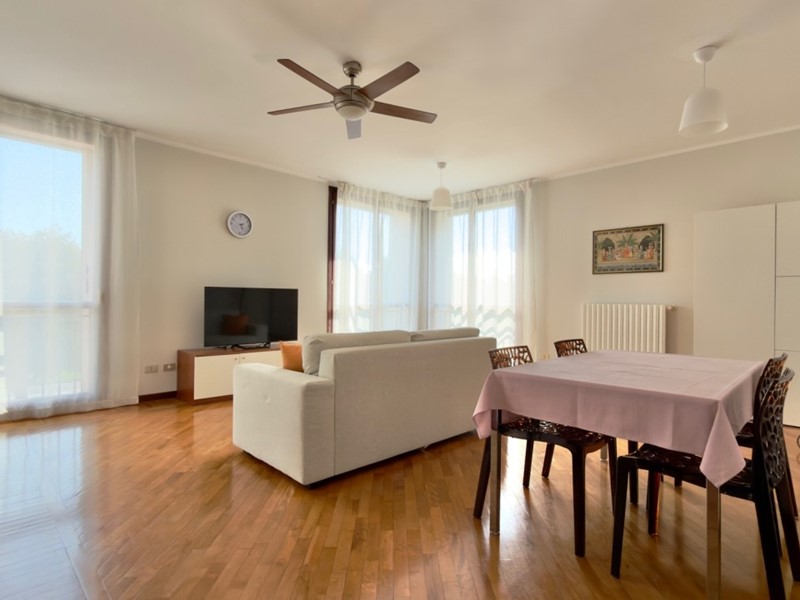 Trilocale in Affitto a Brescia, 900&euro;, 92 m², arredato, con Box