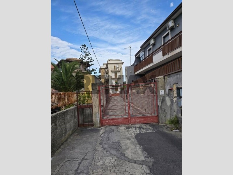 Trilocale in Vendita a Catania, 109'000&euro;, 70 m²