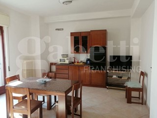 Trilocale in Vendita a Margherita di Savoia, 85'000&euro;, 75 m², arredato