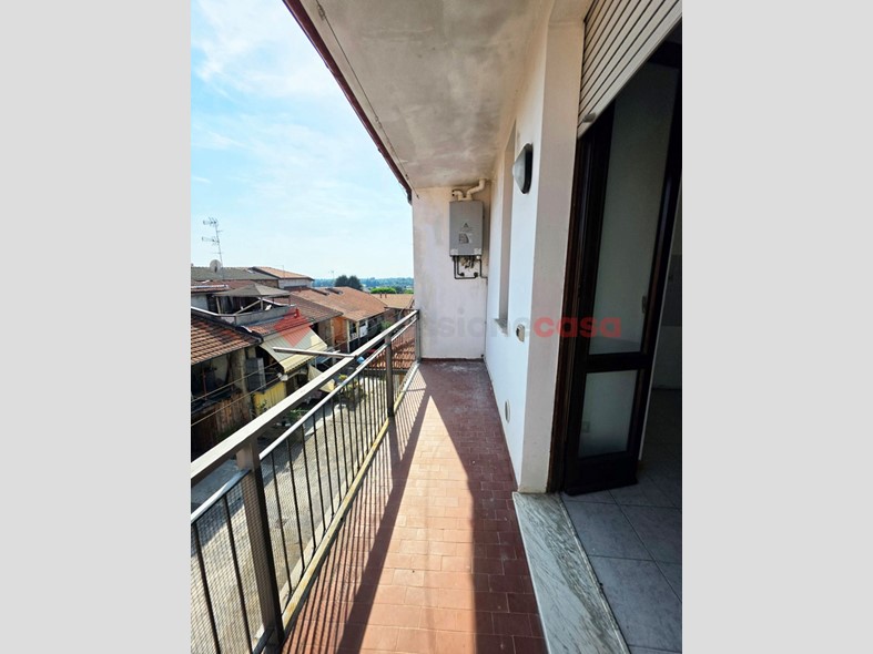 Trilocale in Vendita a Guanzate, 108'000&euro;, 75 m²