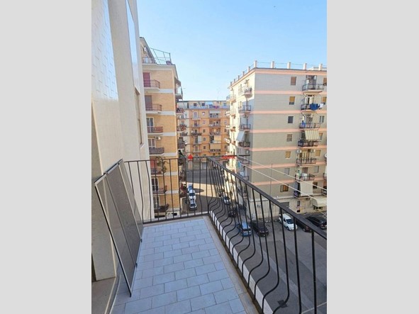 Trilocale in Vendita a Foggia, 85'000&euro;, 90 m², arredato