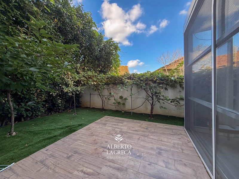 Trilocale in Vendita a Usmate Velate, 250'000&euro;, 77 m²