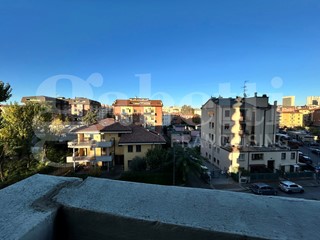 Appartamento in Vendita a Bologna, 495'000&euro;, 157 m²