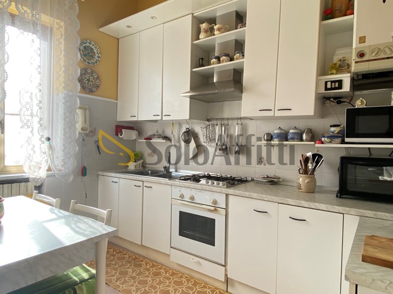 Quadrilocale in Affitto a Catanzaro, zona Fortuna, 750&euro;, 100 m², arredato