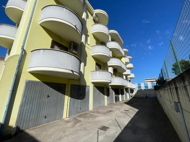 Appartamento in Vendita a Manoppello, zona Scalo, 135'000&euro;, 85 m², con Box