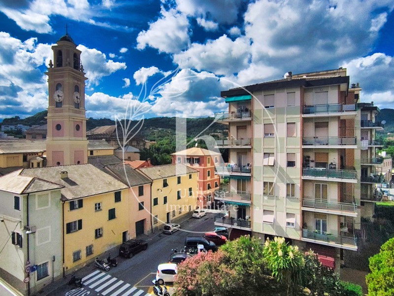 Appartamento in Vendita a Savona, zona Legino, 112'000&euro;, 89 m²