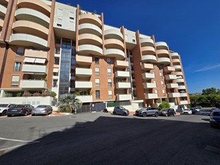 Bilocale in Vendita a Roma, zona MONTE SACRO, 269'000&euro;, 53 m², con Box
