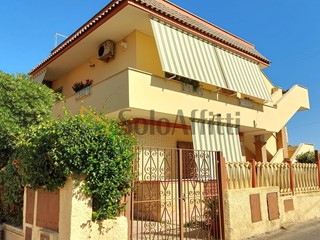 Monolocale in Affitto a Fiumicino, zona Isola Sacra, 650&euro;, 35 m², arredato