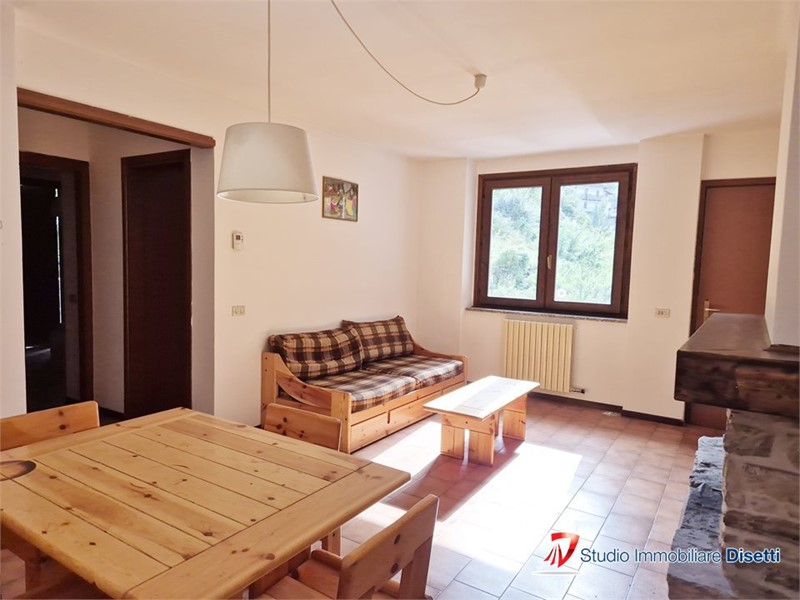 Trilocale in Vendita a Corteno Golgi, 73'000&euro;, 75 m²