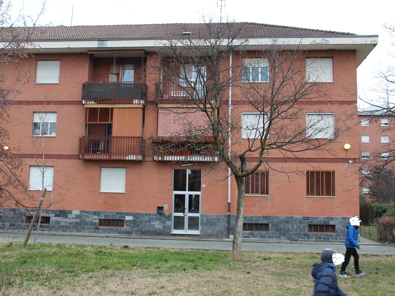 Quadrilocale in Vendita a Pinerolo, 78'000&euro;, 107 m²