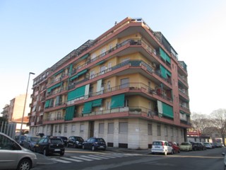Trilocale in Vendita a Torino, 63'750&euro;, 79 m²