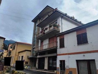 Appartamento in Vendita a Montignoso, zona Capanne, 101'070&euro;, 112 m², arredato